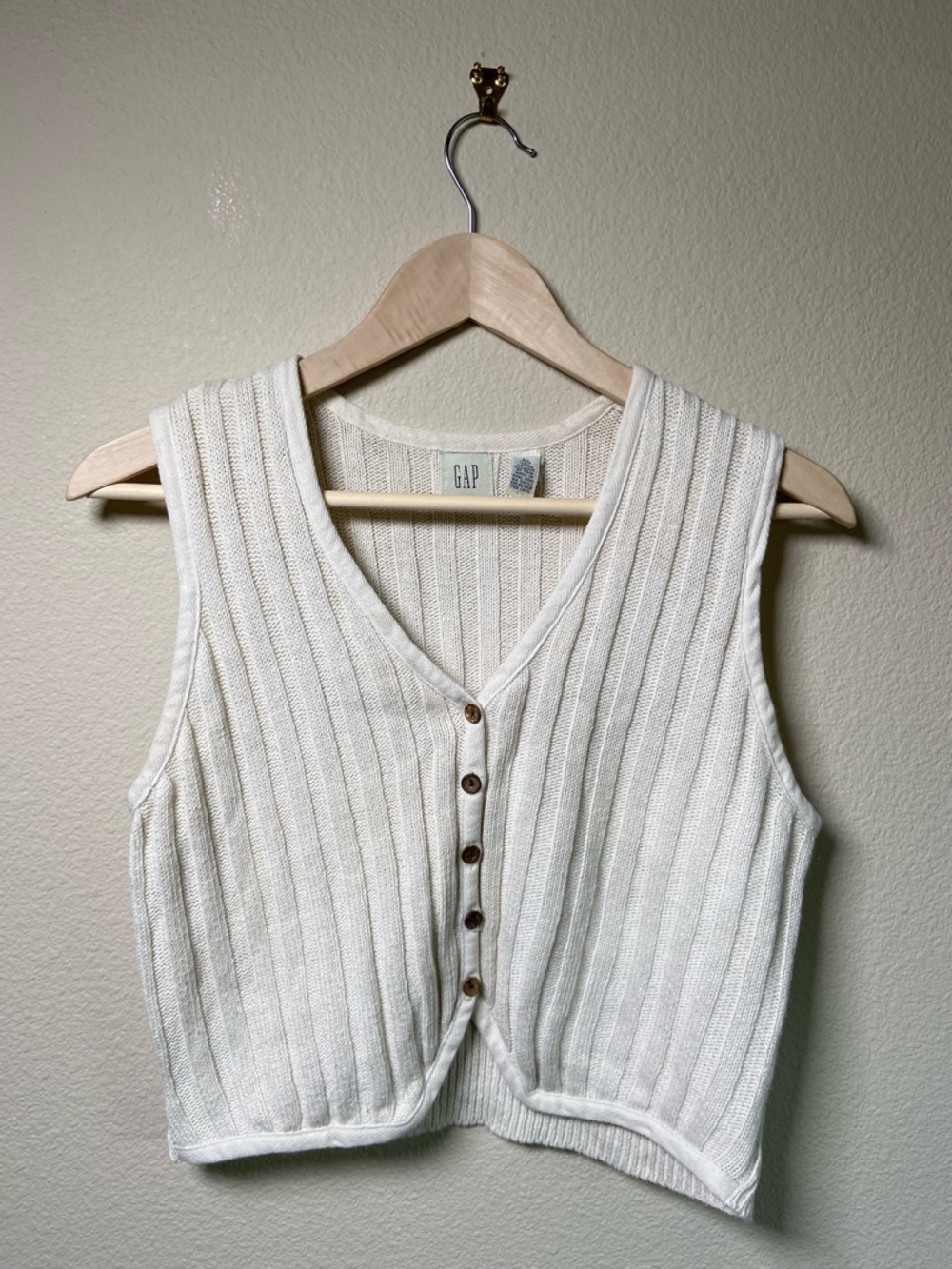 GAP Button-Front Linen Blend Crop Vest